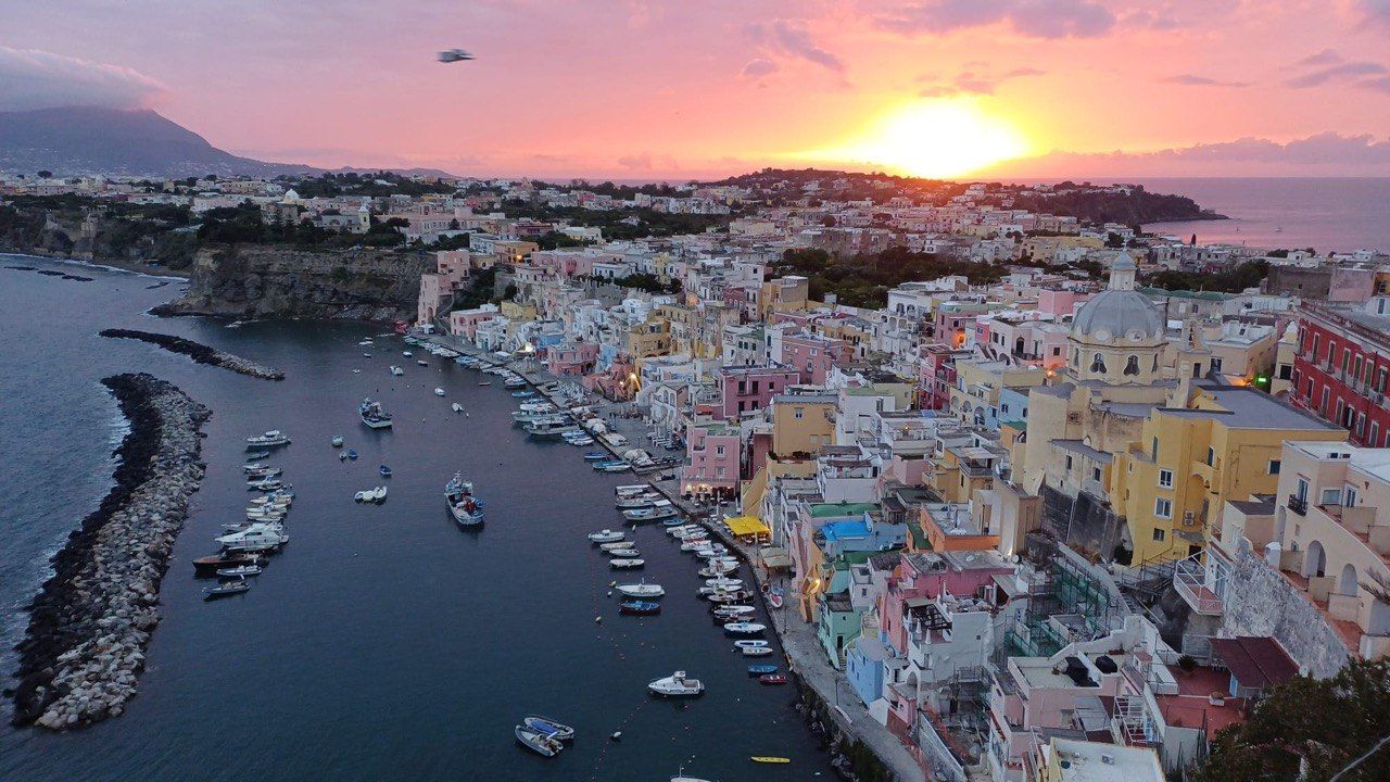 La Corricella al tramonto, Procida